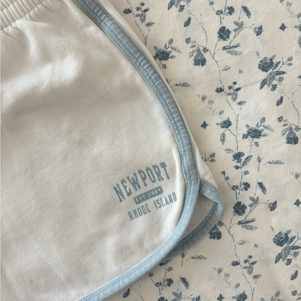 Brandy Melville white and blue Newport shorts - Picture 2 of 4